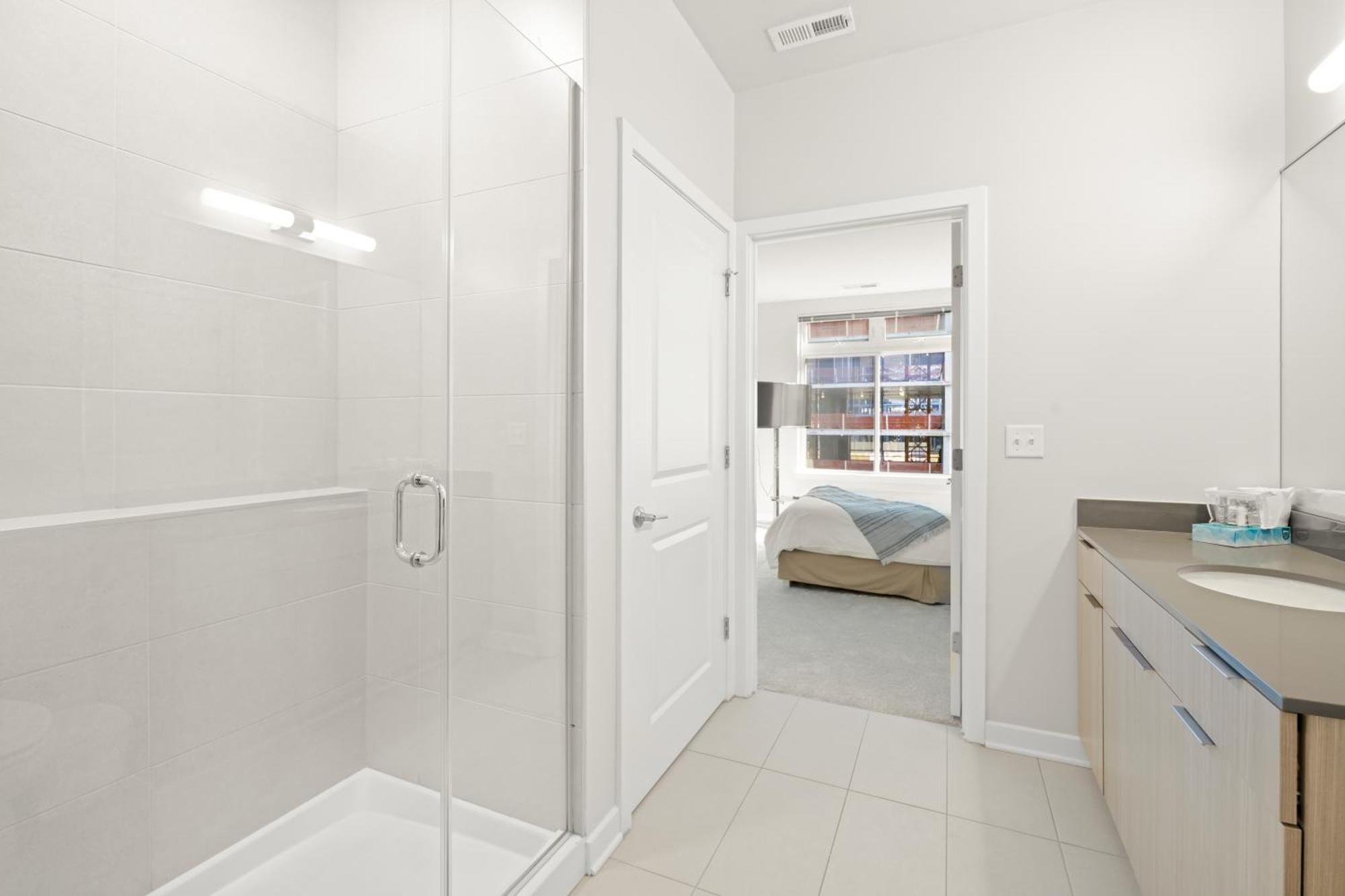 Global Luxury Suites At Reston Bagian luar foto