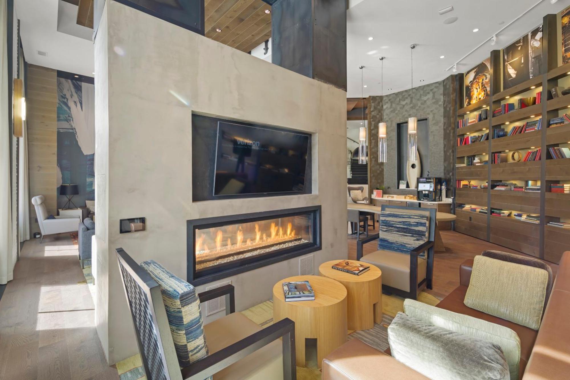 Global Luxury Suites At Reston Bagian luar foto
