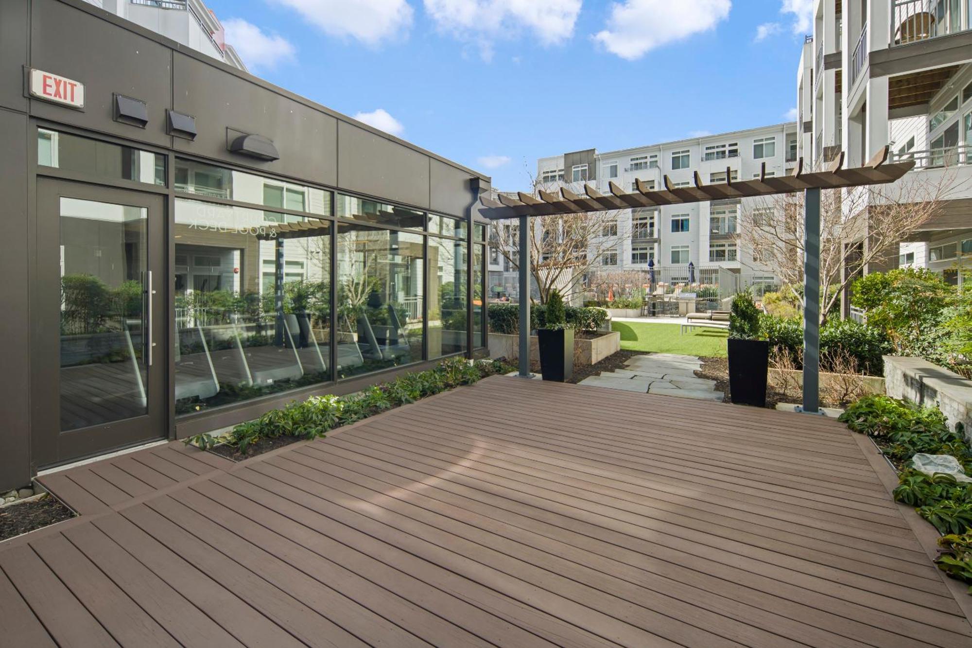 Global Luxury Suites At Reston Bagian luar foto