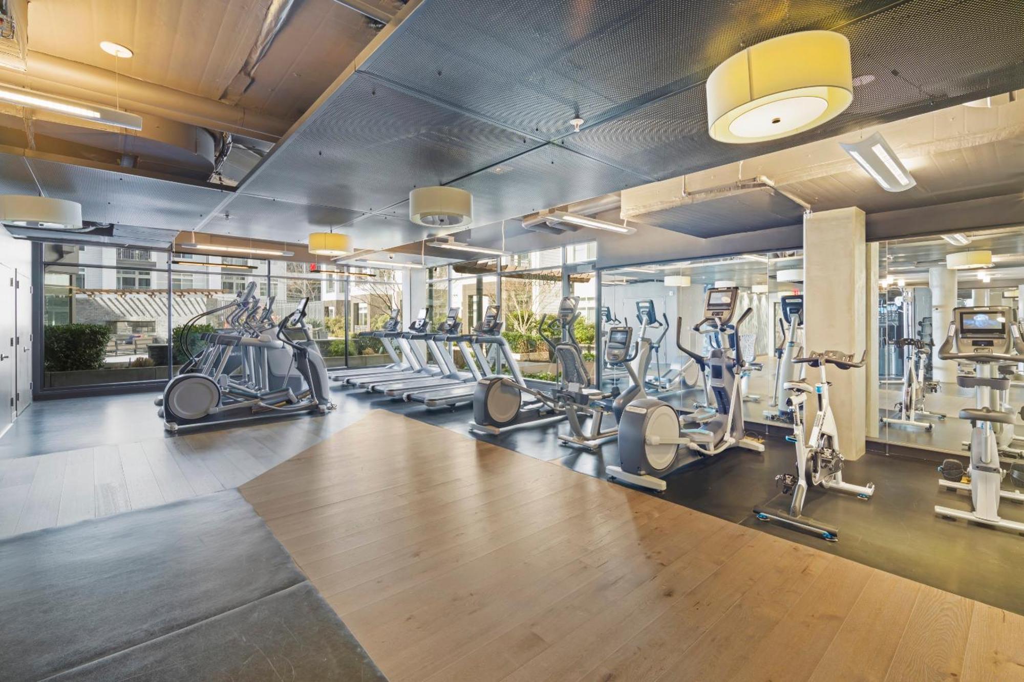 Global Luxury Suites At Reston Bagian luar foto