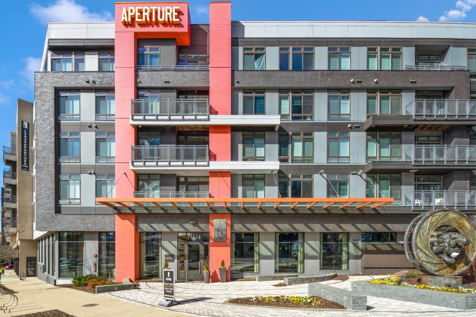 Global Luxury Suites At Reston Bagian luar foto
