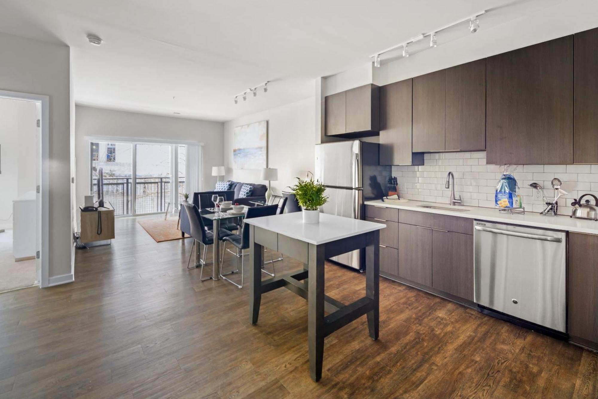 Global Luxury Suites At Reston Bagian luar foto